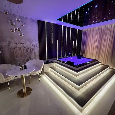 Masarska 8 Vip Apartamenty Jacuzzi คราคูฟ ภายนอก รูปภาพ