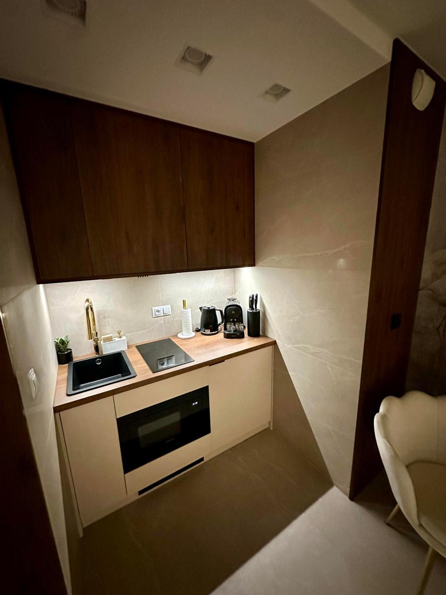 Masarska 8 Vip Apartamenty Jacuzzi คราคูฟ ภายนอก รูปภาพ