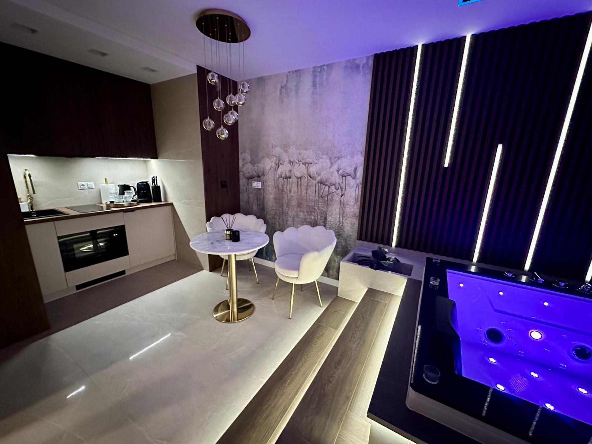 Masarska 8 Vip Apartamenty Jacuzzi คราคูฟ ภายนอก รูปภาพ